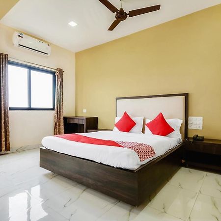 Kāla Oyo 48352 Hotel Bhagyalaxmi المظهر الخارجي الصورة
