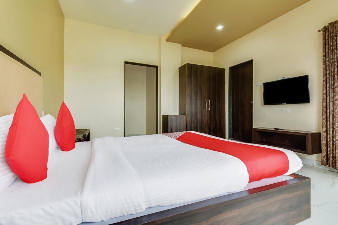 Kāla Oyo 48352 Hotel Bhagyalaxmi المظهر الخارجي الصورة