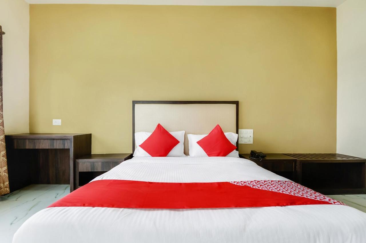 Kāla Oyo 48352 Hotel Bhagyalaxmi المظهر الخارجي الصورة